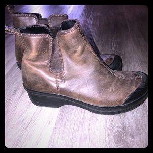 Dansko slip resistant brown leather boot